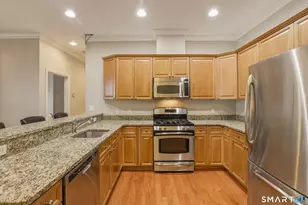 1 King Philip Dr, West Hartford, CT 06117 - Photo 3