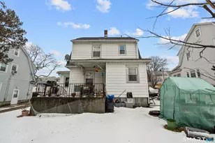 170 Judson Pl, Bridgeport, CT 06610 - Photo 15