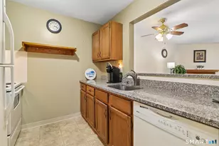 8 Rose Ln, Danbury, CT 06811 - Photo 15