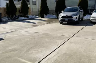 41 Elmcroft Rd, Stamford, CT 06902 - Photo 3