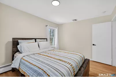 198 South King Street, Danbury, CT 06811 - Photo 17