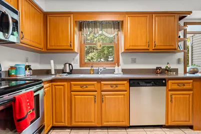 21 Lyda Drive, Milford, CT 06460 - Photo 11