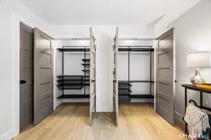 9 Carriage Dr, Simsbury, CT 06070 - Photo 11