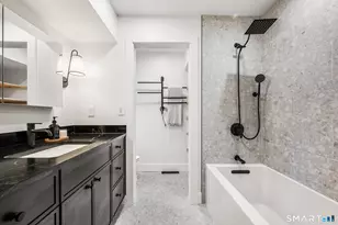 9 Carriage Dr, Simsbury, CT 06070 - Photo 11