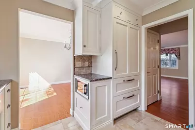 41 Tamarack Avenue #118, Danbury, CT 06811 - Photo 5