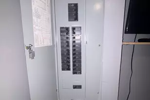 660 W Jackson Ave, Bridgeport, CT 06604 - Photo 39