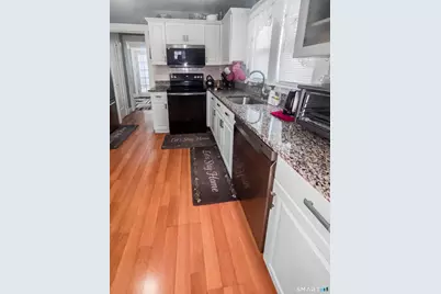 660 West Jackson Avenue, Bridgeport, CT 06604 - Photo 29