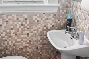 660 W Jackson Ave, Bridgeport, CT 06604 - Photo 31