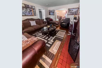 660 West Jackson Avenue, Bridgeport, CT 06604 - Photo 19