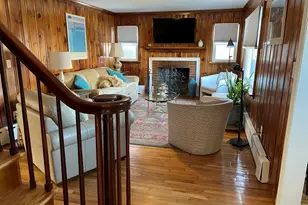 1347 Hall Blvd, Bloomfield, CT 06002 - Photo 9