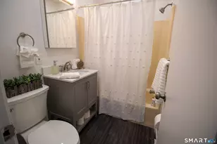 12 Home St, New London, CT 06320 - Photo 5