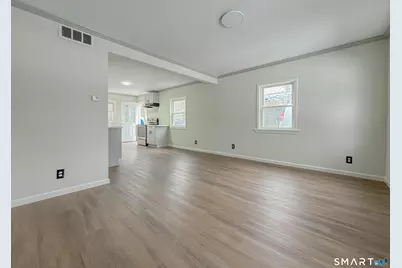 21 Skipper Street, New Britain, CT 06053 - Photo 3