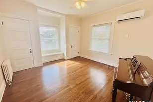 142 Broad St, Norwich, CT 06360 - Photo 15