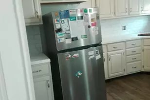 142 Broad St, Norwich, CT 06360 - Photo 23