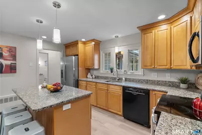 20 Ridgeview Drive, Farmington, CT 06032 - Photo 9