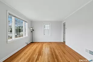 38 Keane Pl, Stratford, CT 06615 - Photo 5