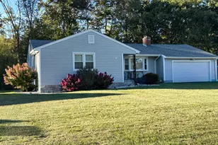 28 Glenview Dr, Berlin, CT 06037 - Photo 3