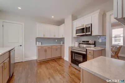 209 Augur Street, Hamden, CT 06517 - Photo 5