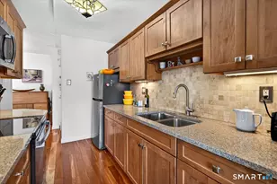 100 York St, New Haven, CT 06511 - Photo 9