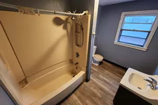 948 Old Colony Rd, Meriden, CT 06450 - Photo 11