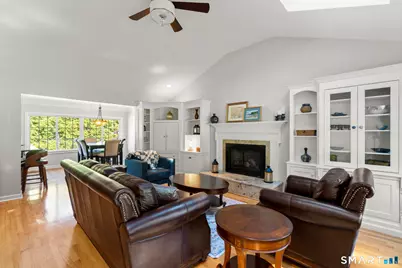 47 Featherbed Lane, Branford, CT 06405 - Photo 7