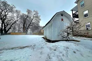 46 Pleasant St, Plainfield, CT 06374 - Photo 9