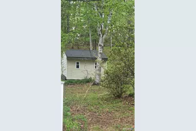 90 Orleans Drive, Bristol, CT 06010 - Photo 3