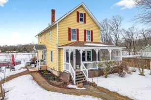 25 Torrey Ln, Plainfield, CT 06332 - Photo 1