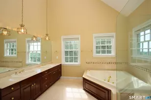 11 Long Meadow Ln, Redding, CT 06896 - Photo 13