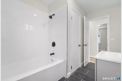 229 Homeside Avenue, West Haven, CT 06516 - Photo 15