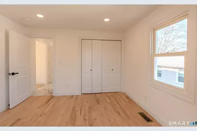 4 Robins Square East, Norwalk, CT 06854 - Photo 9