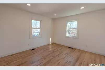 4 Robins Square East, Norwalk, CT 06854 - Photo 7