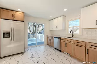 4 Robins Square E, Norwalk, CT 06854 - Photo 11