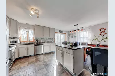 70 Lawndale Street, Berlin, CT 06037 - Photo 15