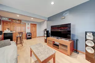 70 Lawndale St, Berlin, CT 06037 - Photo 35