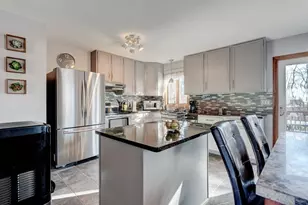 70 Lawndale St, Berlin, CT 06037 - Photo 11