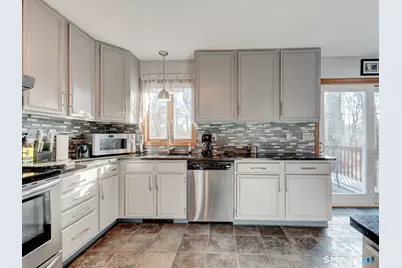 70 Lawndale Street, Berlin, CT 06037 - Photo 13