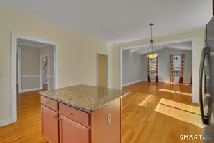 25 Fenwick Dr, Avon, CT 06001 - Photo 11