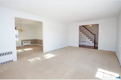 28 Tunxis Road, West Hartford, CT 06107 - Photo 7