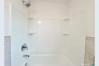 76 Highland Court #A, West Haven, CT 06516 - Photo 11