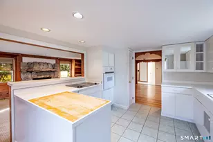 1 Long Wall Rd, Redding, CT 06896 - Photo 11