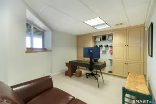 675 Townsend Ave, New Haven, CT 06512 - Photo 37