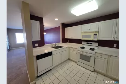 75 Washington Avenue #5-303, Hamden, CT 06518 - Photo 5