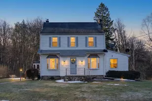 94 Grove St, Trumbull, CT 06611 - Photo 3