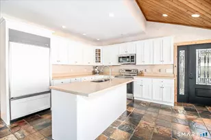 19 Cedar Dr, Danbury, CT 06811 - Photo 7