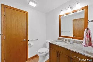 194 Lisa Dr, South Windsor, CT 06074 - Photo 23