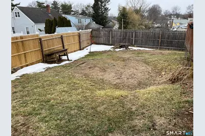 341 Truman Street, Bridgeport, CT 06606 - Photo 15