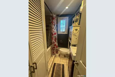 60 Shore Drive, Meriden, CT 06451 - Photo 17