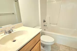 83 Buckingham Ave, Milford, CT 06460 - Photo 7