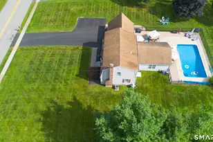 16 Quigley Rd, Wallingford, CT 06492 - Photo 5